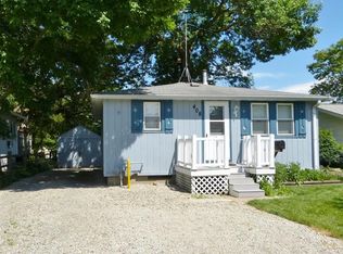 408 E 3rd St, Pella, IA 50219