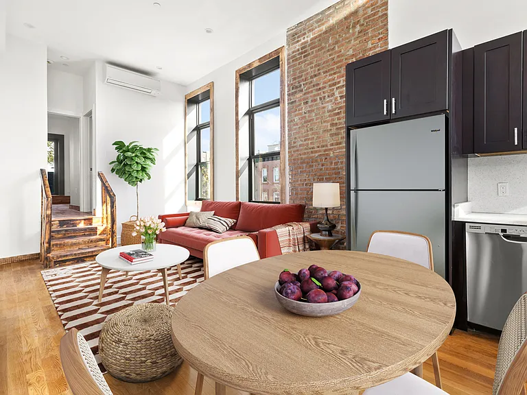 495 Greene Ave #4 — Photo 2