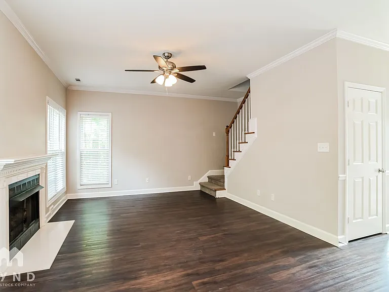 7321 Rothmore St — Photo 5