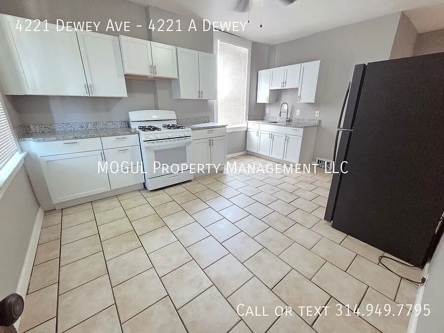 4221 Dewey Ave #A