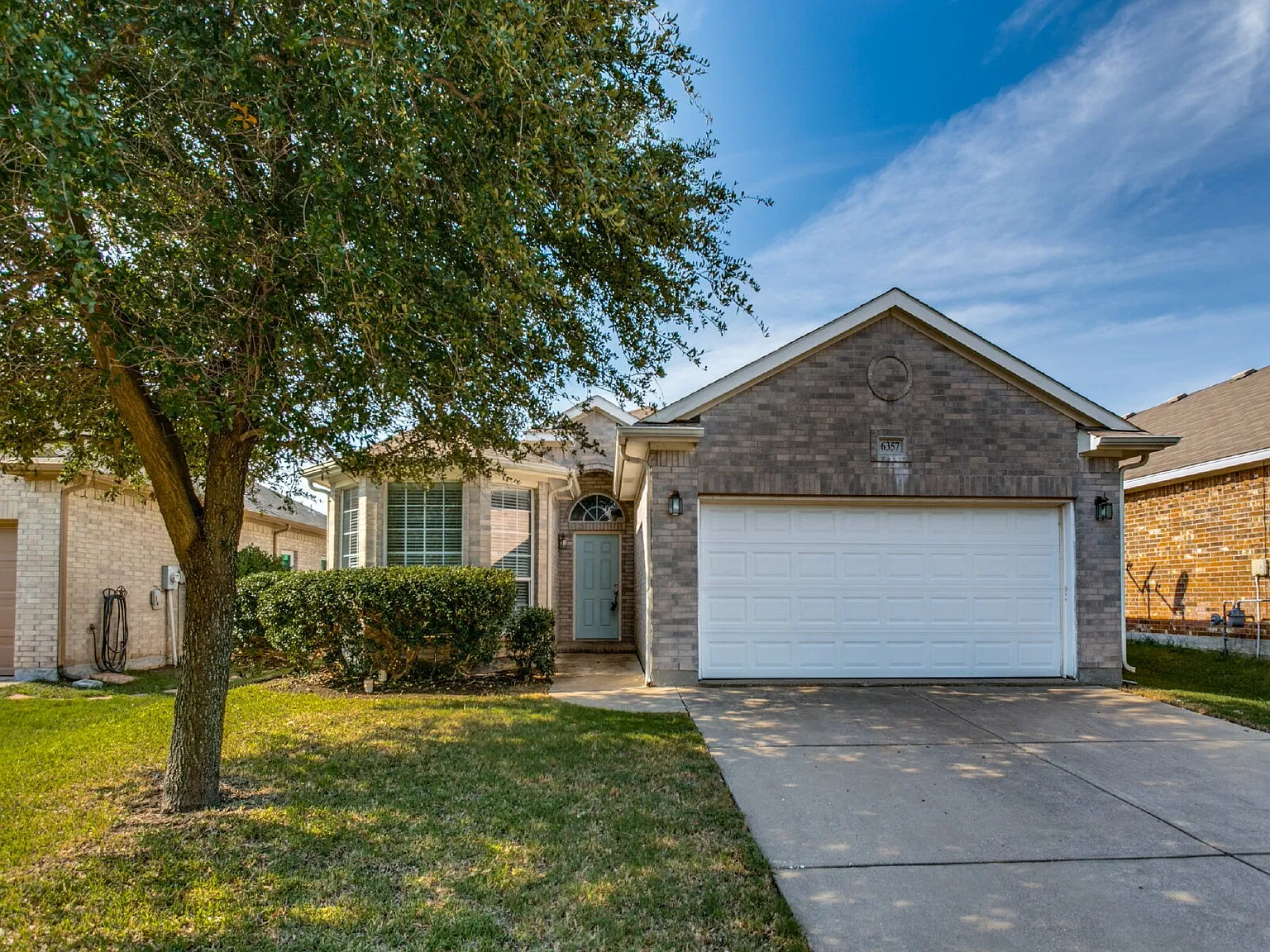 3 bed, 2.0 bath, 1493 sqft, $1,925 — Photo 1