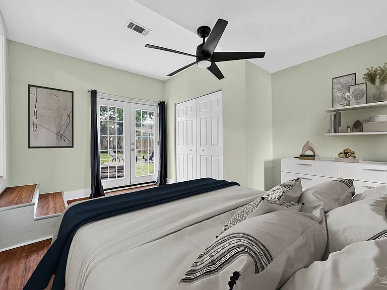 1410 W Gregory St — Photo 11