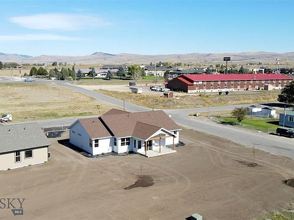 5th image of 1020 Sagebrush Ln