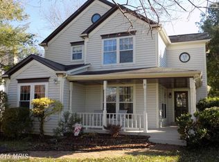 6 Selden Ct, Sterling, VA 20165