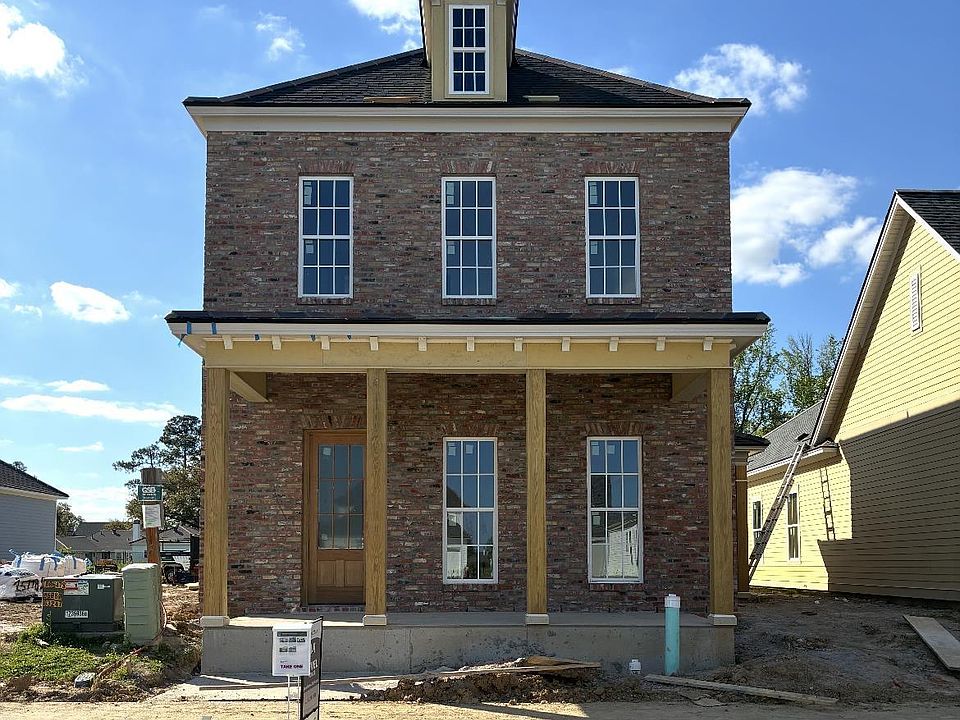 1st image of 1625 Rue De Grand