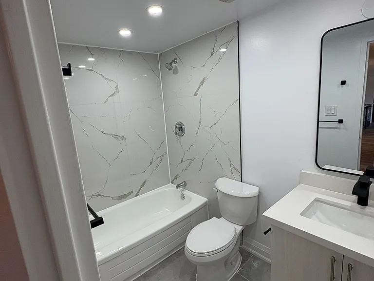 4422 Huron St #505 — Photo 3