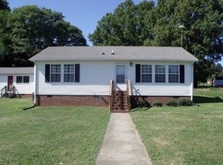 408 N 2nd Ave, Mayodan, NC 27027