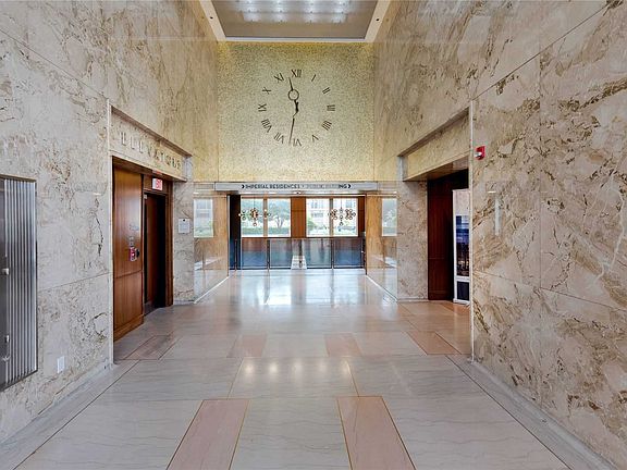 4th image of 111 Saint Clair Ave W #1506