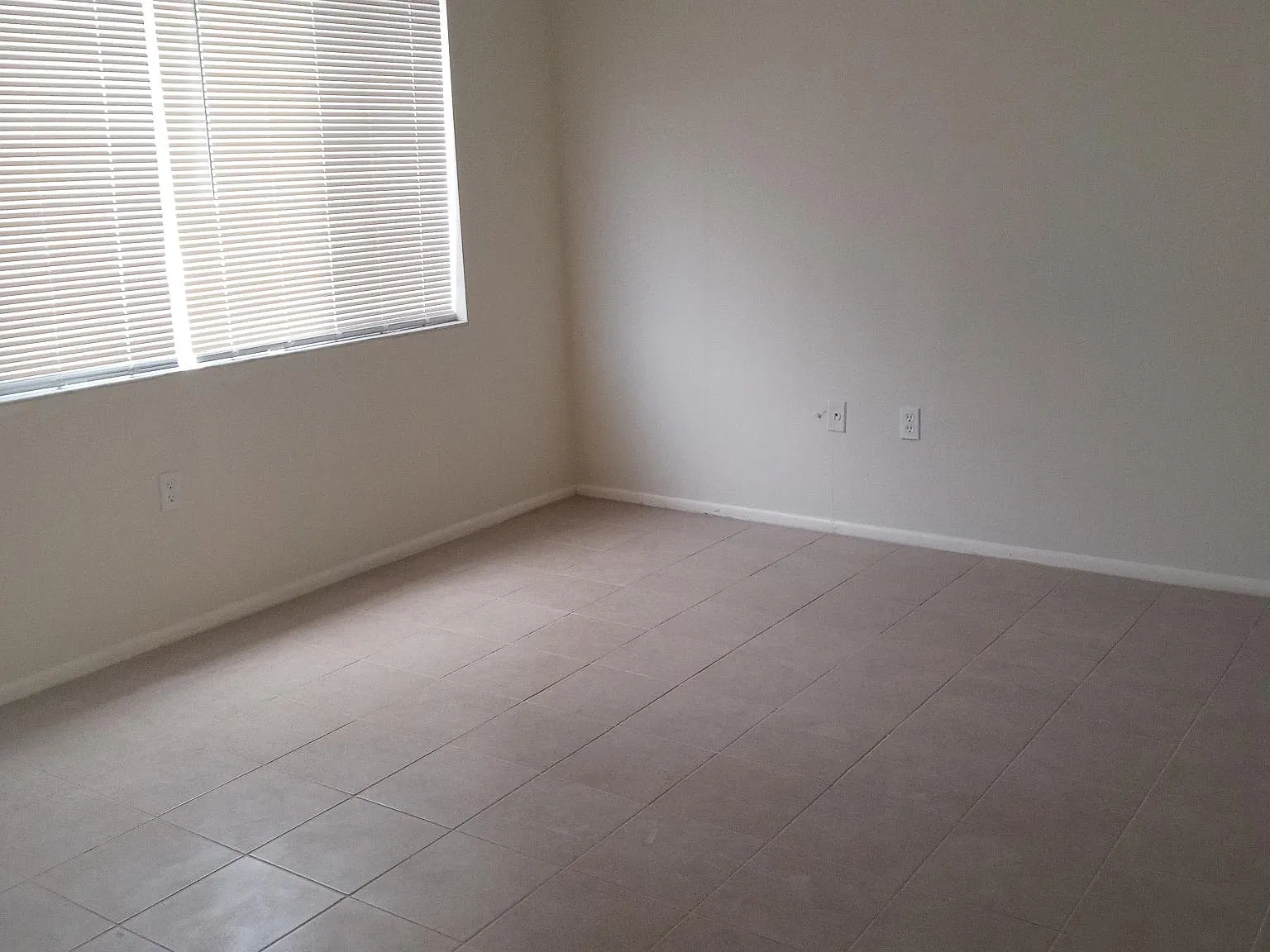 2 bed, 980 sqft, $1,490 — Photo 4