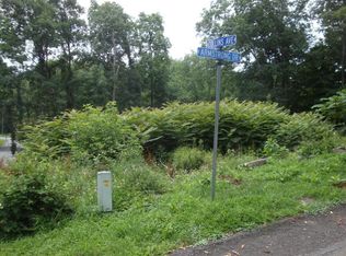 Armstrong Ave, Shavertown, PA 18708