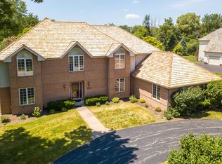 5212 Briarcrest Ln, Long Grove, IL 60047