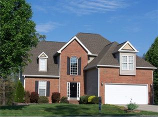 1919 Jaya Dr, Sherrills Ford, NC 28673