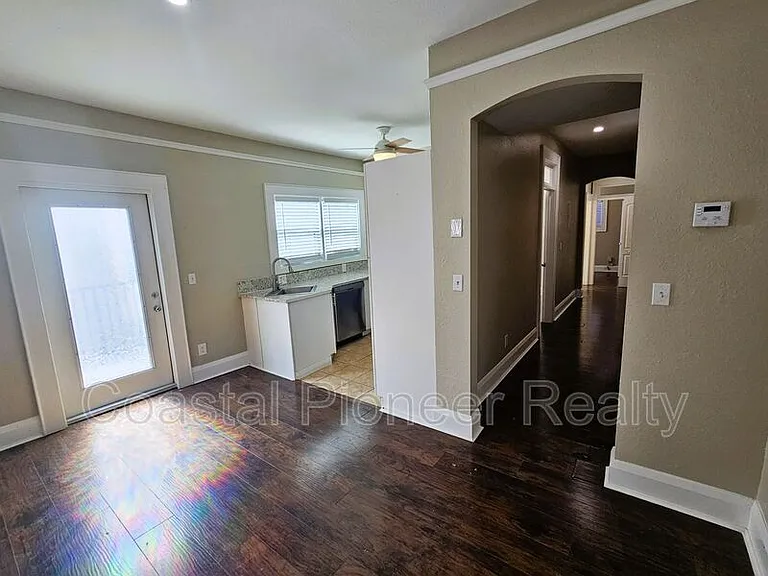 209 S Westland Ave #D — Photo 13