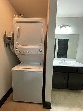 Washer and dryer in a unit at 3 Points Loft.