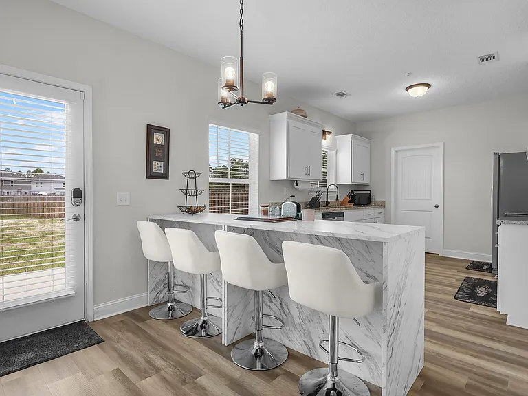 196 Marron Way — Photo 12