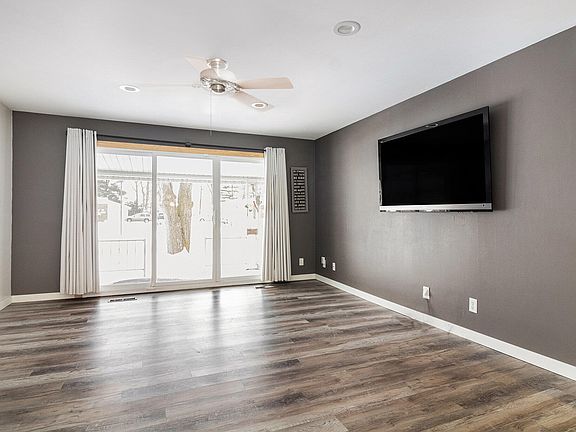 5th image of 5776 Leisure South Dr SE