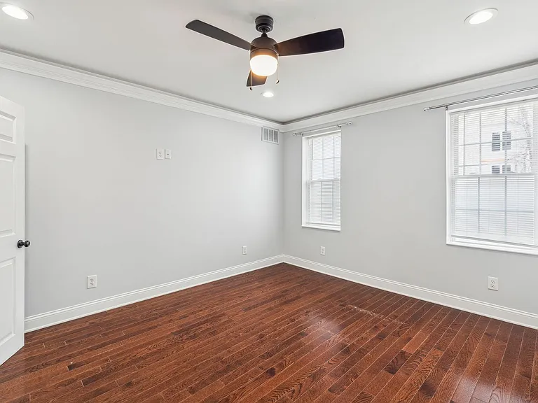1450 N Marston St — Photo 14