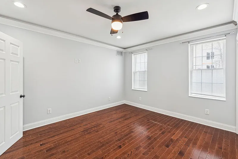 Thumbnail 14
