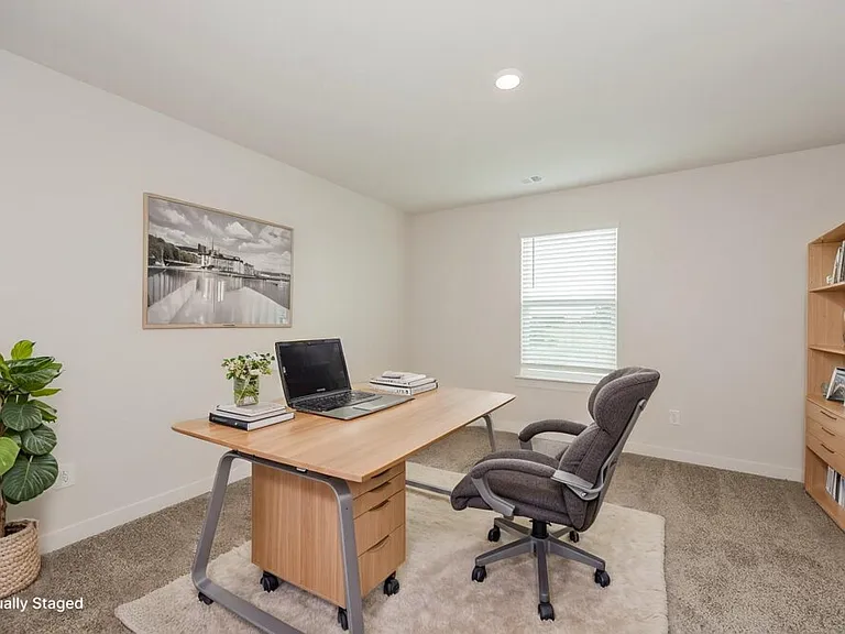 315 Patton Ln — Photo 15