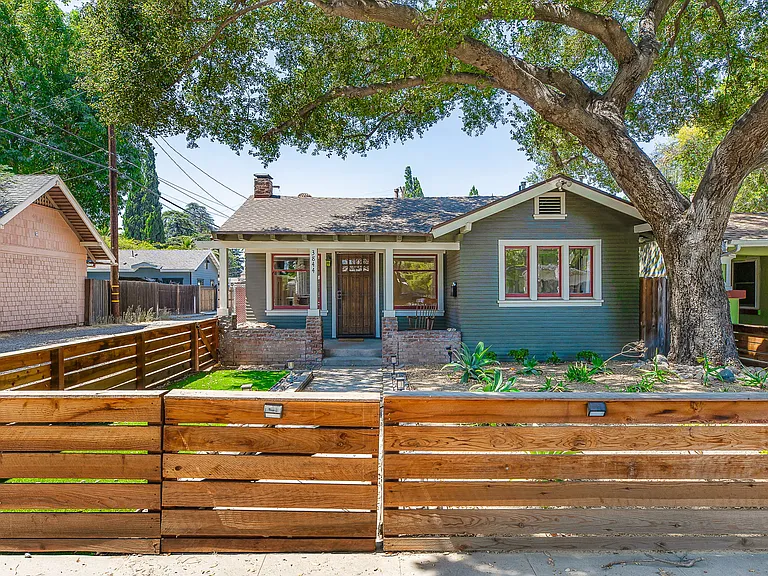 3844 Linwood Pl — Photo 3