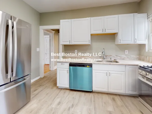 3943 Washington St #3, Roslindale, MA 02131