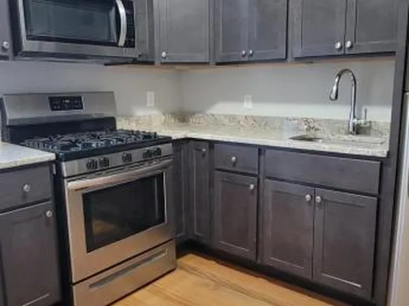 297-301 Flint St, Fall River, MA 02723