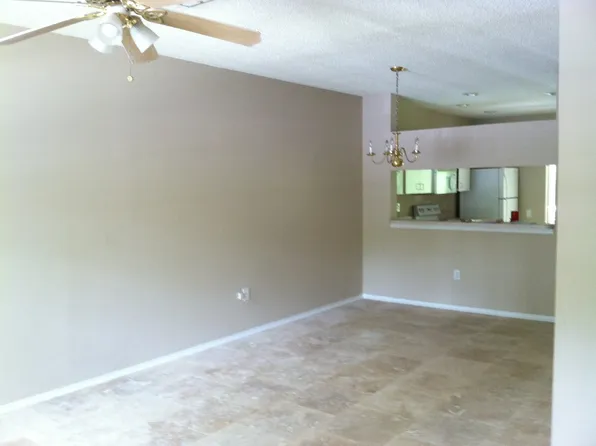29928 Alta Vita Ln, Zephyrhills, FL 33543