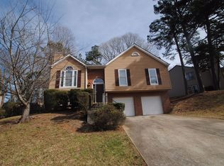 4566 Hickory Forest Dr, Acworth, GA 30102