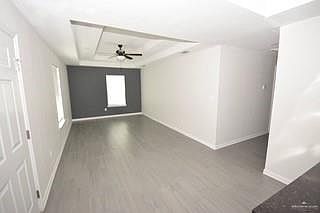 3rd image of 2805 Larkspur Ave