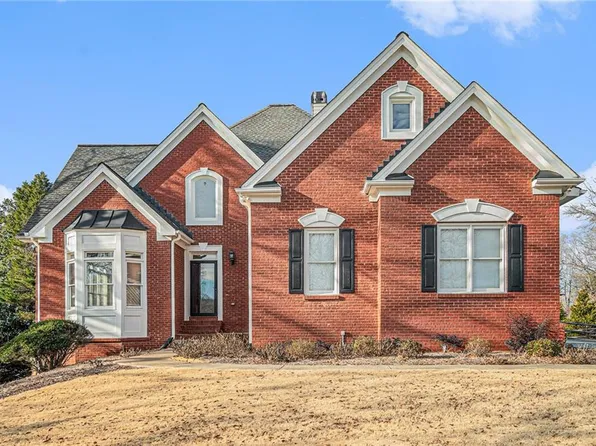 360 Fairway Cir, Monroe, GA 30656
