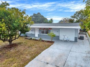 5200 Dove Dr, New Port Richey, FL 34652