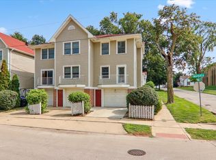 409 N Gridley St APT A, Bloomington, IL 61701