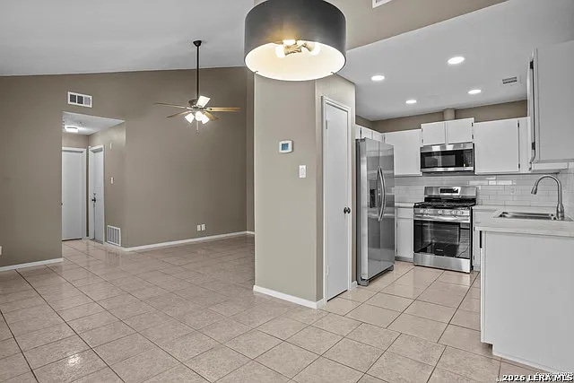 5281 Meadow Rise St — Photo 5