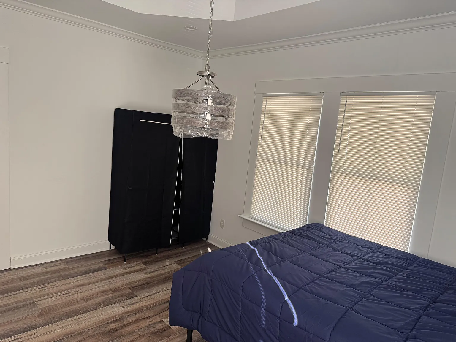 4 bed, 3.5 bath, 3200 sqft, $819 — Photo 3