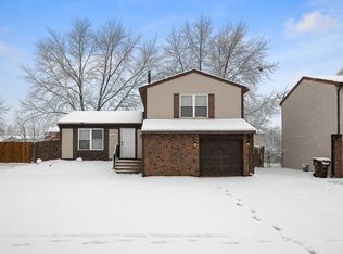 20600 S Acorn Ridge Dr, Frankfort, IL 60423