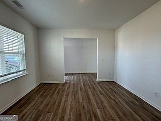 4th image of 309 Amsterdam Way