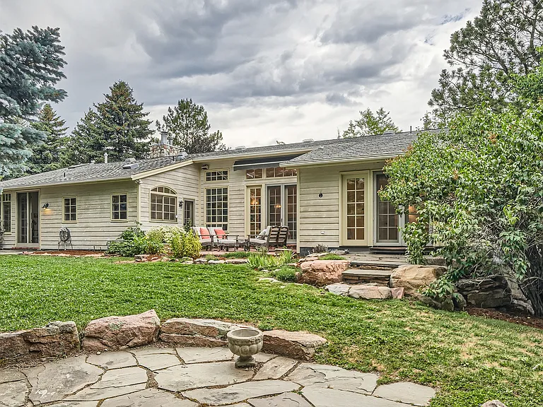 3782 Wonderland Hill Ave — Photo 4