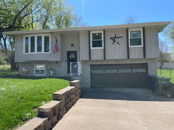 711 Lila Ave, Bellevue, NE 68005