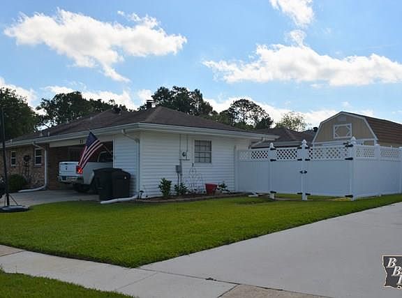 3rd image of 13 Mary Hughes Cir