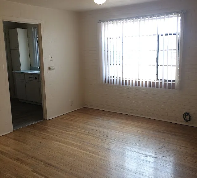 Charming Nob Hill 1 Bedroom with Private Garage — Photo 24