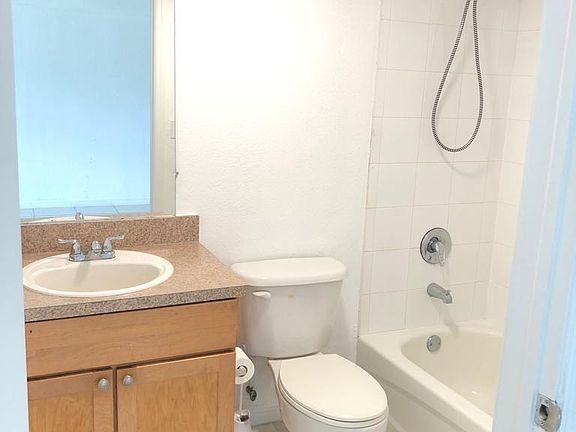 2nd image of 2536 NW 24th St APT 2C