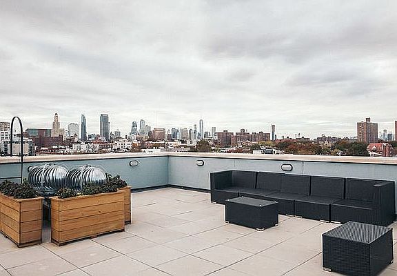 5th image of 1035 Fulton St APT 6A