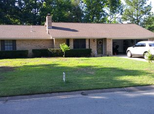 201 Manchester Dr, Idabel, OK 74745