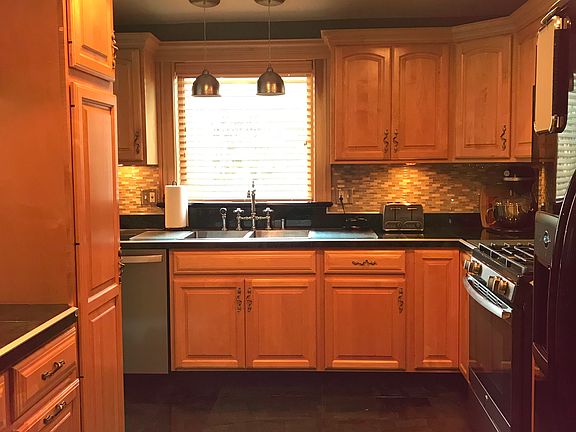 3rd image of 12968 W Bairstow St