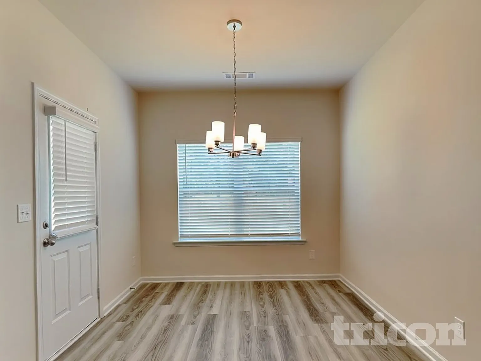 299 Limestone Circle Conyers GA — Photo 4