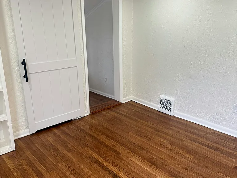 4119 S Benton Ave — Photo 66