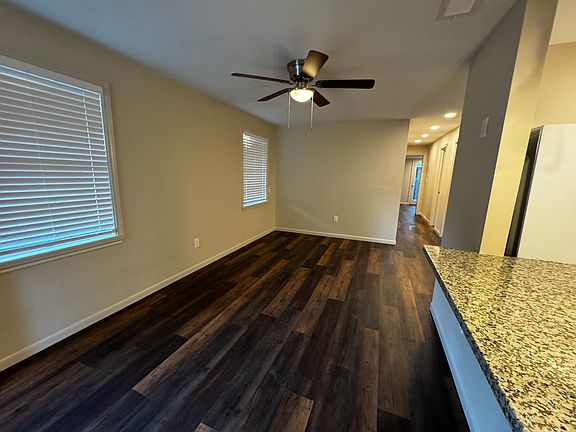 2nd image of 4401 W Jasmine St #B