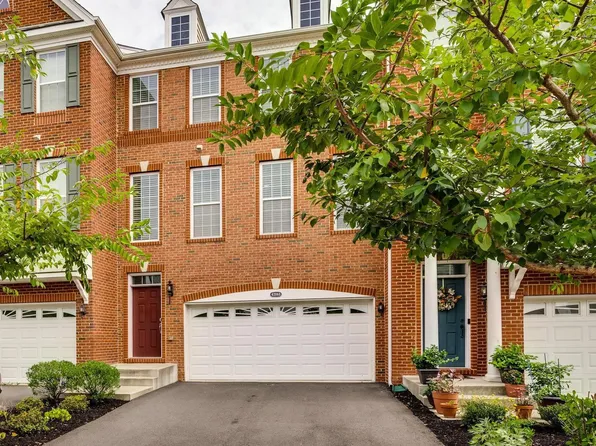 42868 Edgegrove Heights Ter, Ashburn, VA 20148