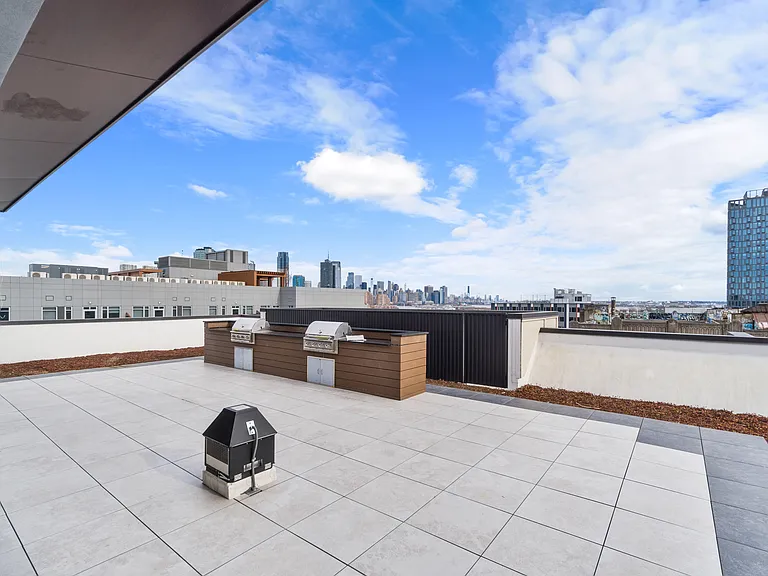 313 Pine St — Photo 41
