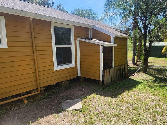 3rd image of 37318 Rose Ave